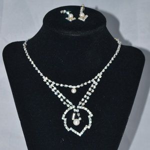 Clear Leaf Pearl Rhinestone Necklace Set